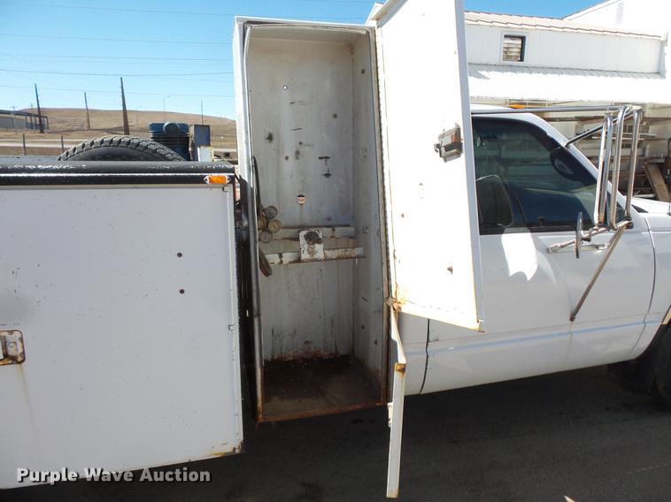 image for item DV9657 1995 Chevrolet 3500 utility bed pickup truck