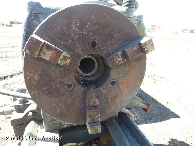 image for item DV9658 Cincinnati metal lathe
