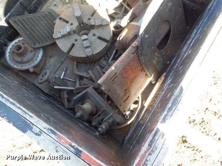 image for item DV9658 Cincinnati metal lathe