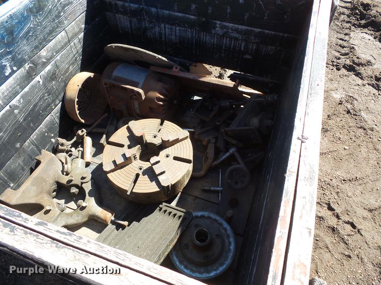 image for item DV9658 Cincinnati metal lathe