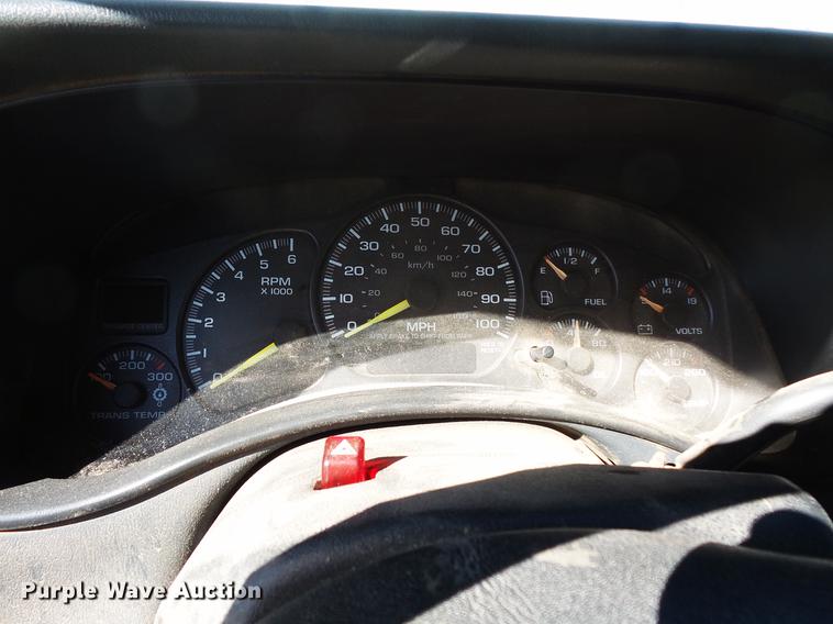 image for item DV9664 2001 GMC Sierra 2500HD Ext. Cab pickup truck