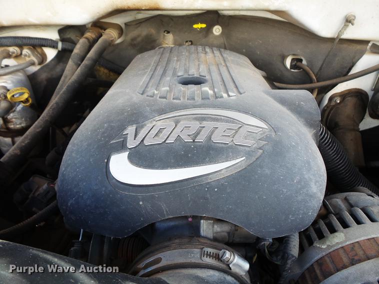 image for item DV9664 2001 GMC Sierra 2500HD Ext. Cab pickup truck