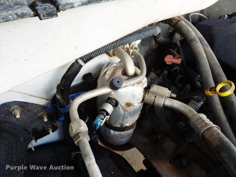 image for item DV9664 2001 GMC Sierra 2500HD Ext. Cab pickup truck