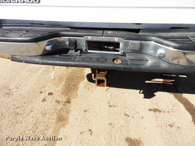 image for item DV9664 2001 GMC Sierra 2500HD Ext. Cab pickup truck