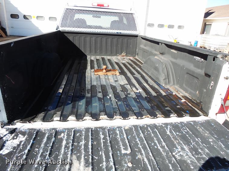 image for item DV9664 2001 GMC Sierra 2500HD Ext. Cab pickup truck