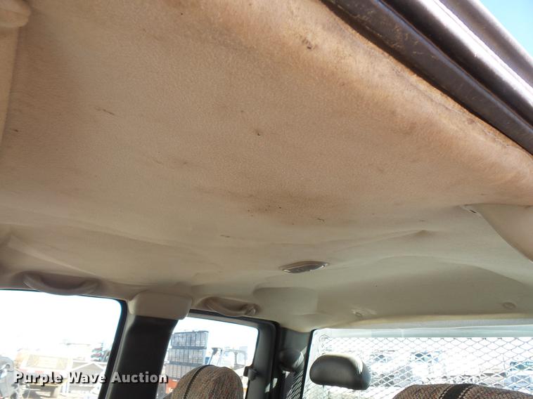 image for item DV9665 2004 GMC Sierra 2500HD Ext. Cab pickup truck