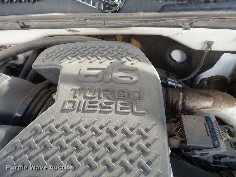 image for item DV9665 2004 GMC Sierra 2500HD Ext. Cab pickup truck