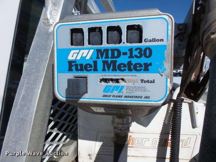 image for item DV9665 2004 GMC Sierra 2500HD Ext. Cab pickup truck