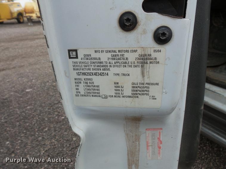 image for item DV9665 2004 GMC Sierra 2500HD Ext. Cab pickup truck