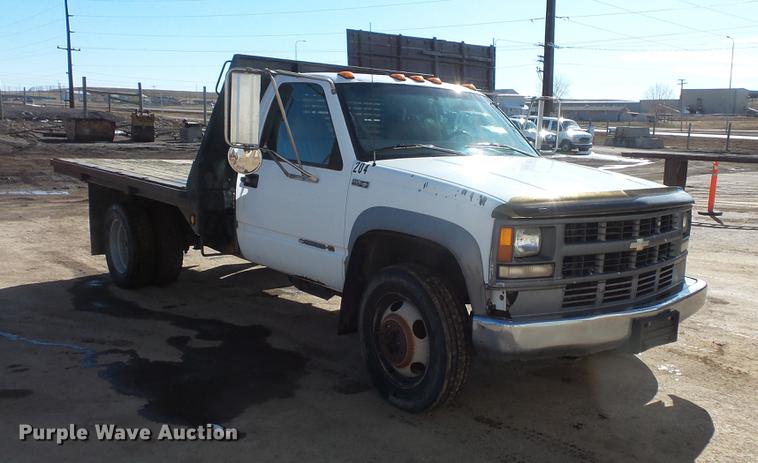image for item DV9666 1997 Chevrolet 3500 flatbed pickup truck