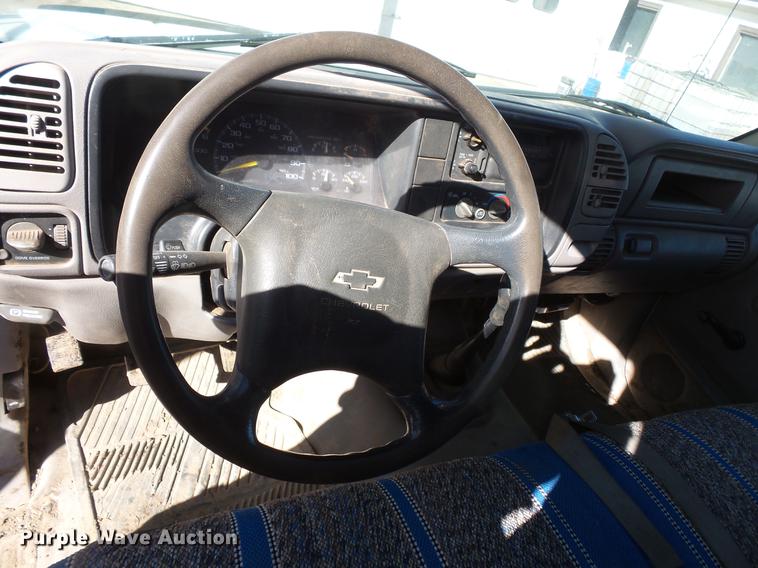 image for item DV9666 1997 Chevrolet 3500 flatbed pickup truck