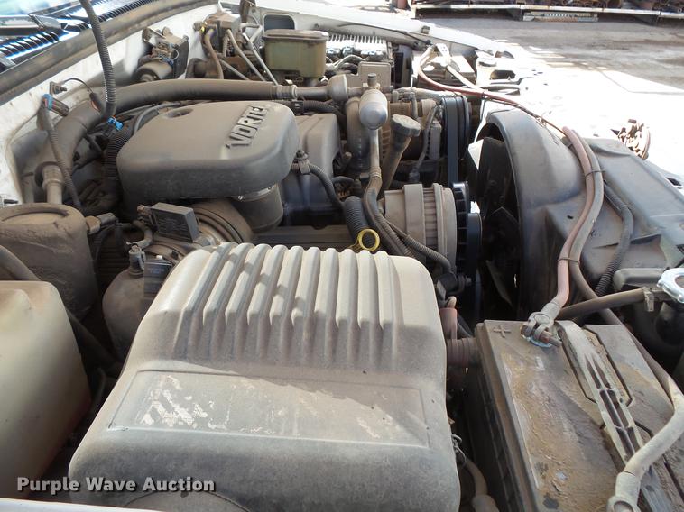 image for item DV9666 1997 Chevrolet 3500 flatbed pickup truck