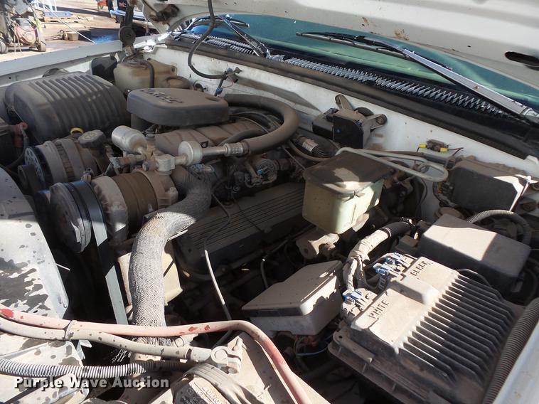 image for item DV9666 1997 Chevrolet 3500 flatbed pickup truck