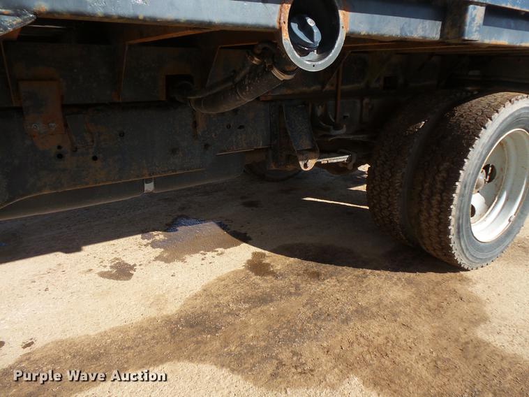 image for item DV9666 1997 Chevrolet 3500 flatbed pickup truck