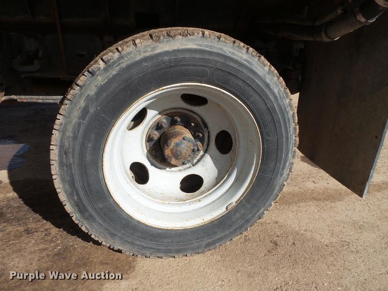 image for item DV9666 1997 Chevrolet 3500 flatbed pickup truck