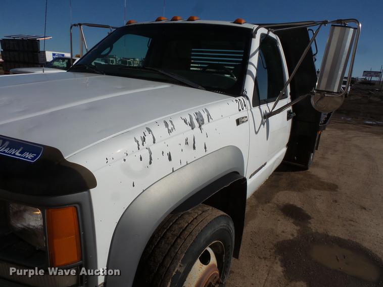 image for item DV9666 1997 Chevrolet 3500 flatbed pickup truck