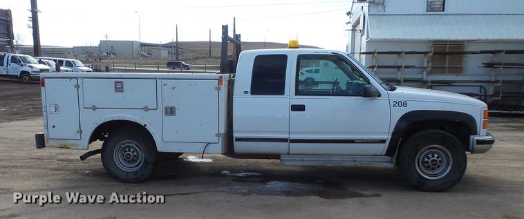 image for item DV9667 1998 GMC Sierra 2500 Ext. Cab utility bed pickup truck