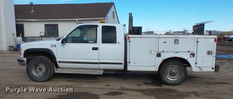 image for item DV9667 1998 GMC Sierra 2500 Ext. Cab utility bed pickup truck
