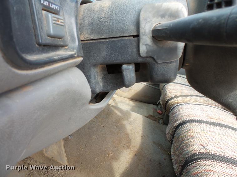 image for item DV9667 1998 GMC Sierra 2500 Ext. Cab utility bed pickup truck