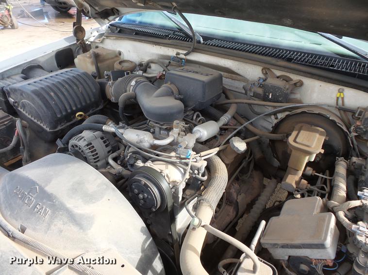 image for item DV9667 1998 GMC Sierra 2500 Ext. Cab utility bed pickup truck