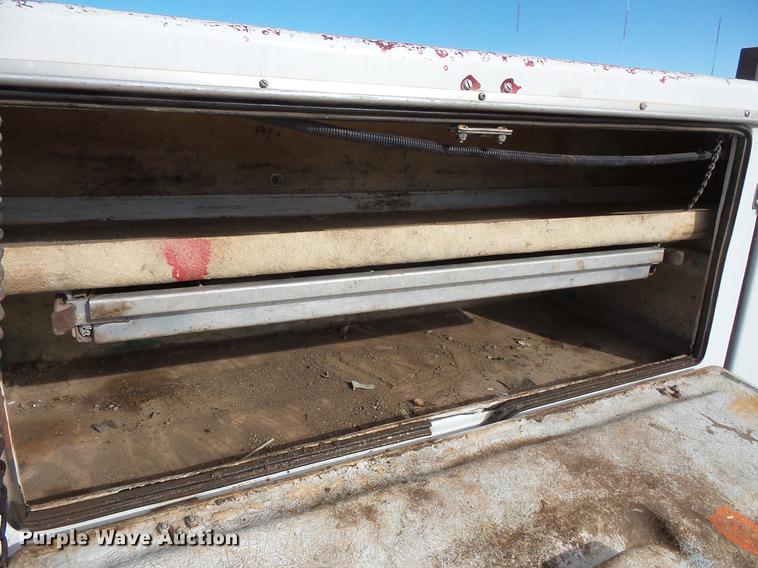 image for item DV9667 1998 GMC Sierra 2500 Ext. Cab utility bed pickup truck