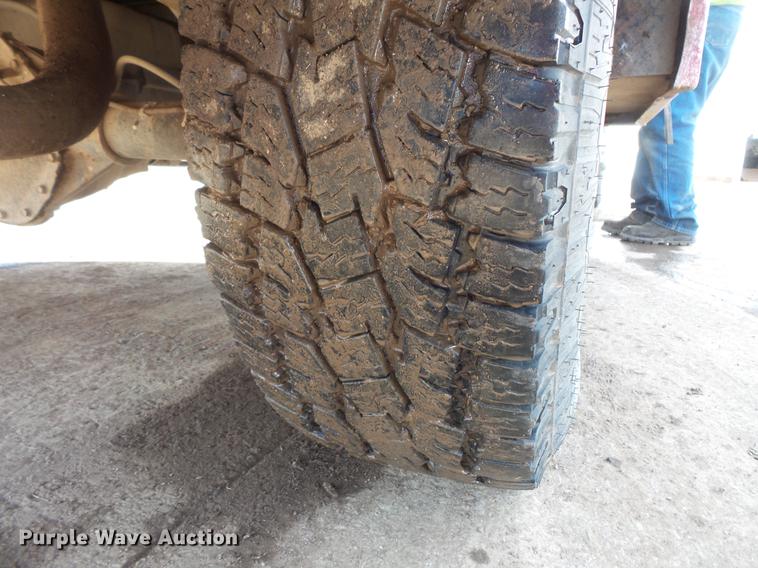 image for item DV9667 1998 GMC Sierra 2500 Ext. Cab utility bed pickup truck