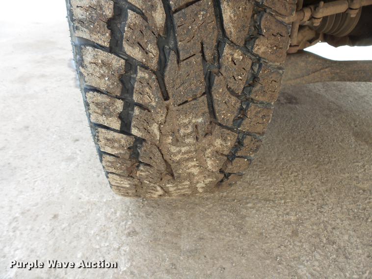 image for item DV9667 1998 GMC Sierra 2500 Ext. Cab utility bed pickup truck