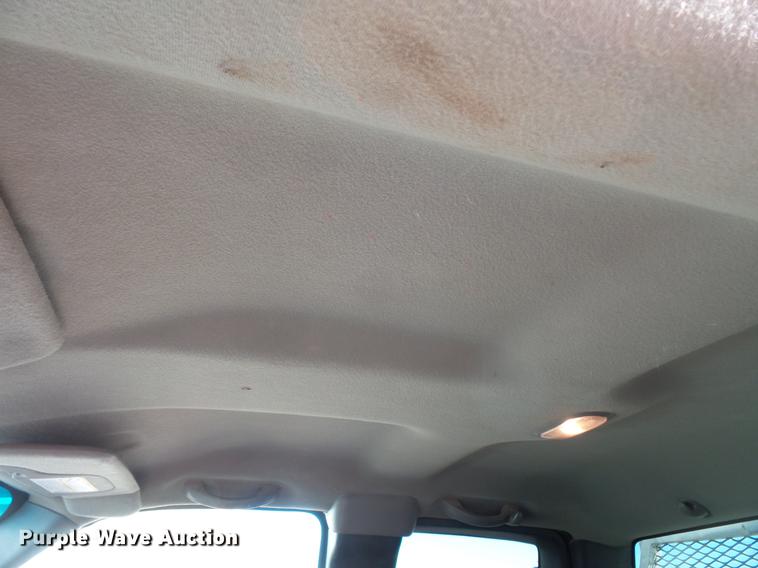 image for item DV9668 2001 Chevrolet Silverado 2500HD Ext. Cab pickup truck