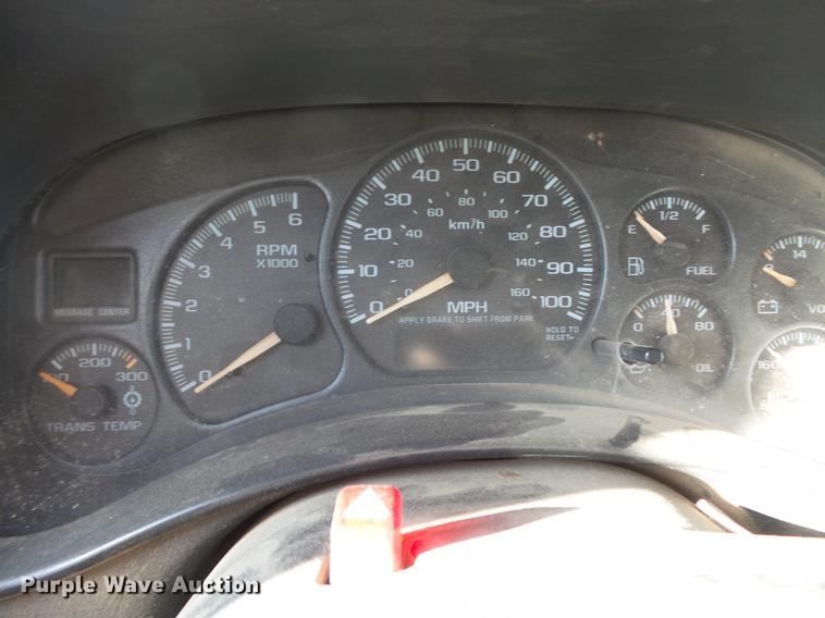 image for item DV9668 2001 Chevrolet Silverado 2500HD Ext. Cab pickup truck