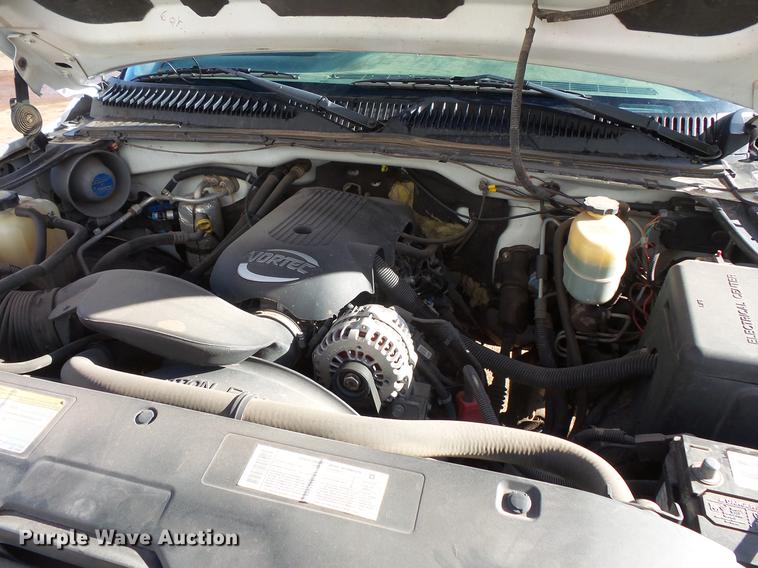 image for item DV9668 2001 Chevrolet Silverado 2500HD Ext. Cab pickup truck