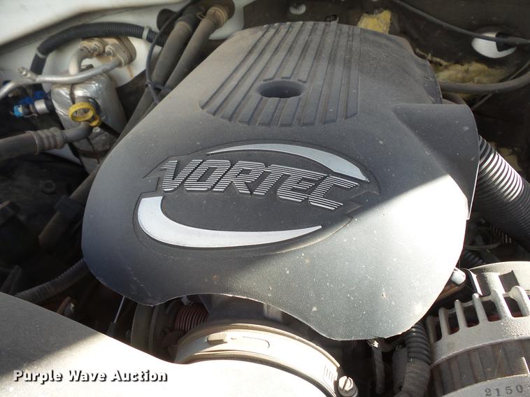 image for item DV9668 2001 Chevrolet Silverado 2500HD Ext. Cab pickup truck