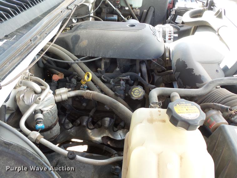 image for item DV9668 2001 Chevrolet Silverado 2500HD Ext. Cab pickup truck