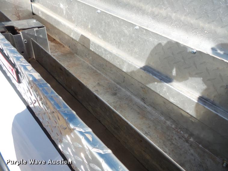 image for item DV9668 2001 Chevrolet Silverado 2500HD Ext. Cab pickup truck