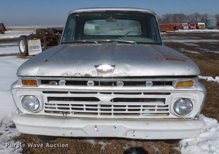 image for item DX9052 1966 Ford F250 pickup truck