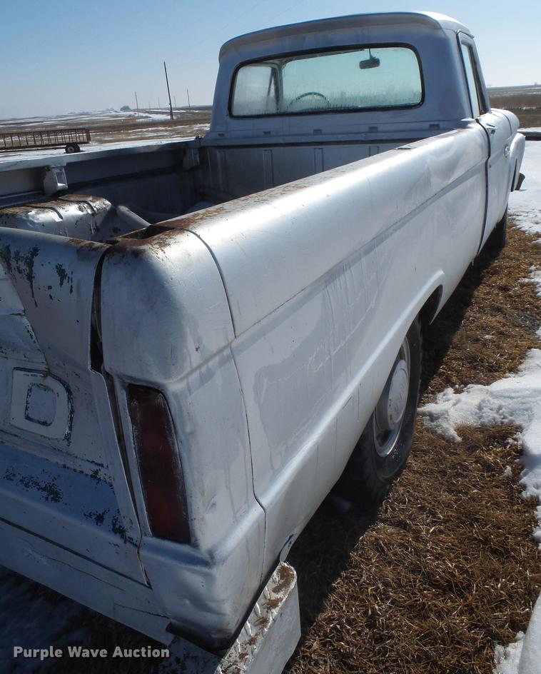image for item DX9052 1966 Ford F250 pickup truck