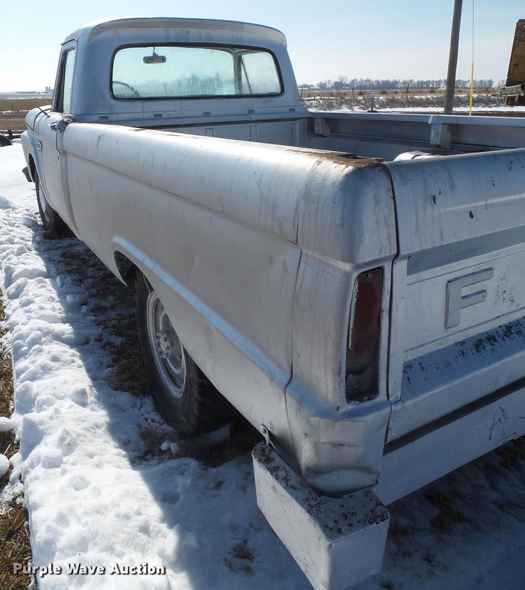 image for item DX9052 1966 Ford F250 pickup truck