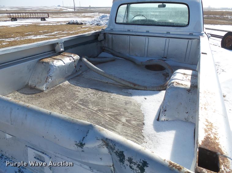 image for item DX9052 1966 Ford F250 pickup truck
