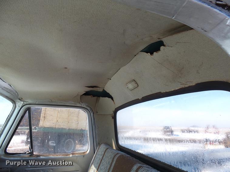 image for item DX9052 1966 Ford F250 pickup truck