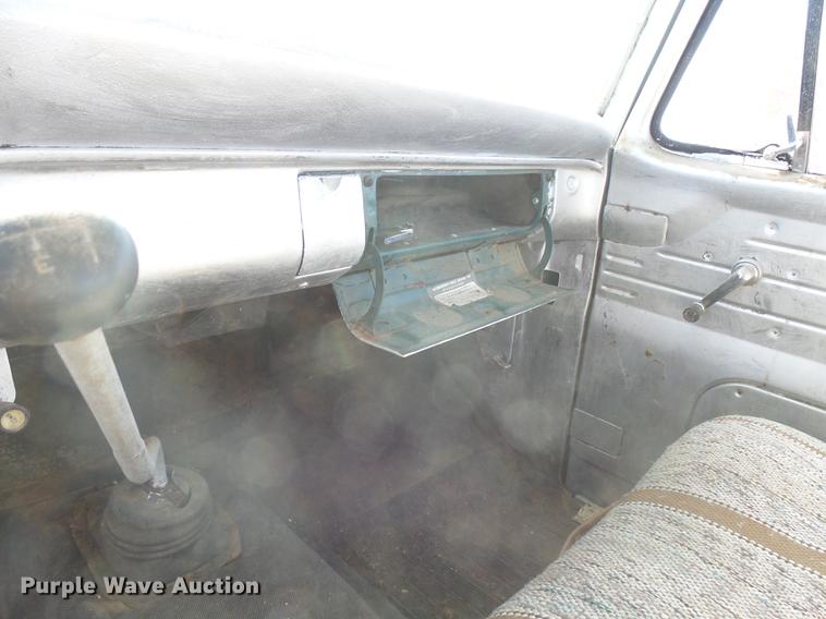 image for item DX9052 1966 Ford F250 pickup truck