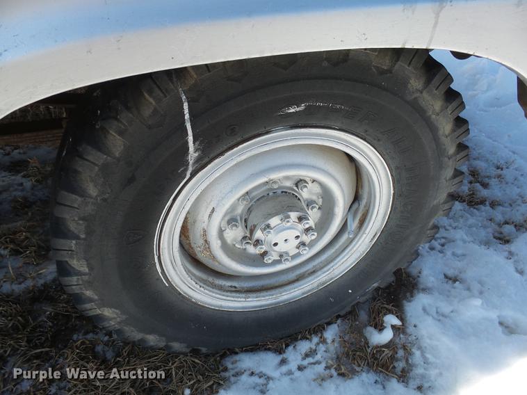 image for item DX9052 1966 Ford F250 pickup truck