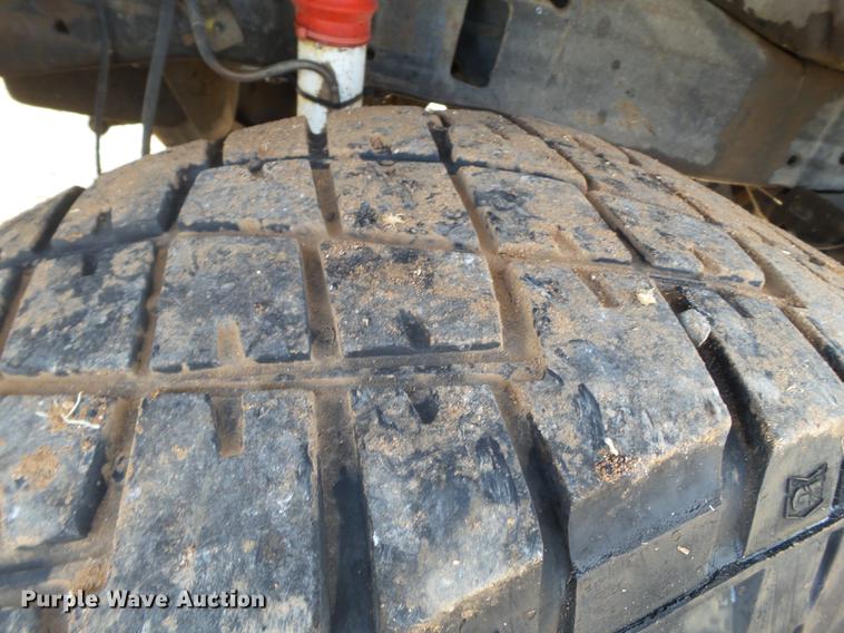 image for item EI9549 2000 Ford F350 Crew Cab pickup truck