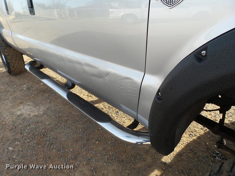 image for item EI9549 2000 Ford F350 Crew Cab pickup truck