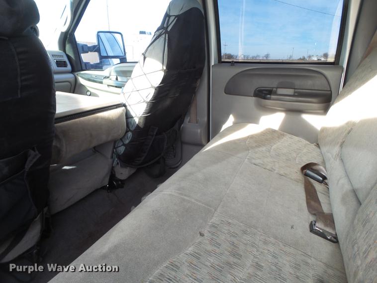 image for item EI9549 2000 Ford F350 Crew Cab pickup truck