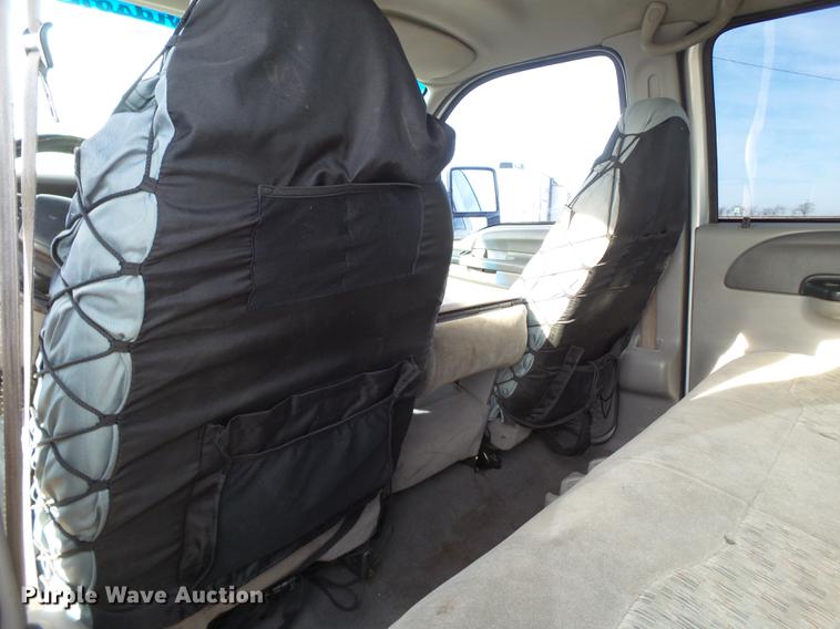 image for item EI9549 2000 Ford F350 Crew Cab pickup truck