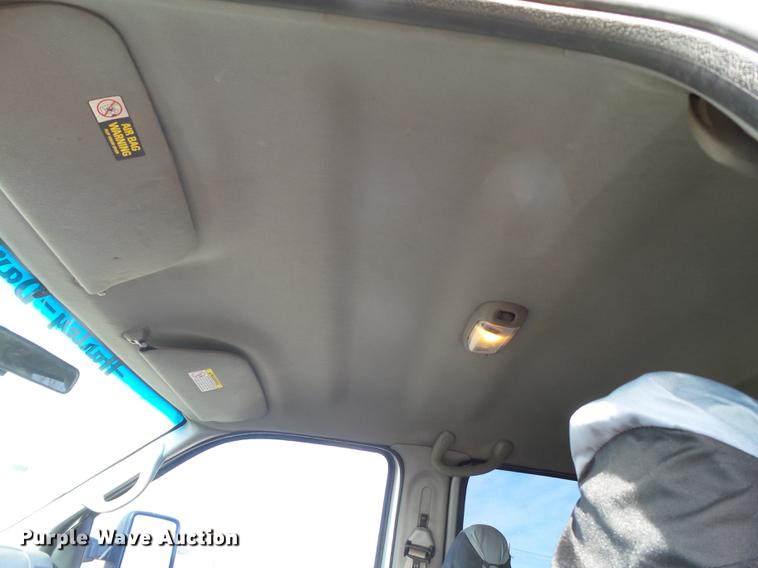 image for item EI9549 2000 Ford F350 Crew Cab pickup truck