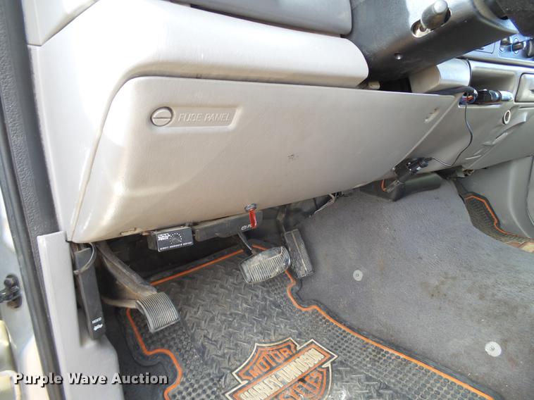 image for item EI9549 2000 Ford F350 Crew Cab pickup truck