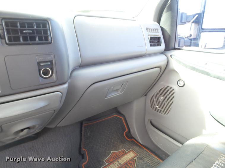 image for item EI9549 2000 Ford F350 Crew Cab pickup truck