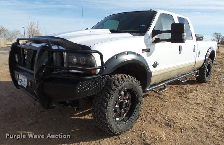 image for item EI9550 2001 Ford F350 Crew Cab pickup truck