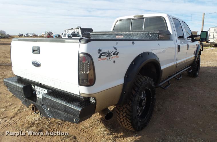 image for item EI9550 2001 Ford F350 Crew Cab pickup truck