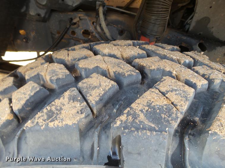 image for item EI9550 2001 Ford F350 Crew Cab pickup truck